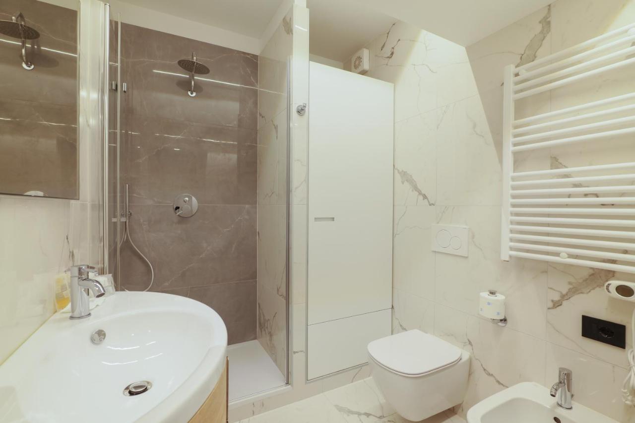 מילאנו Mila Apartments Cavalcabo מראה חיצוני תמונה