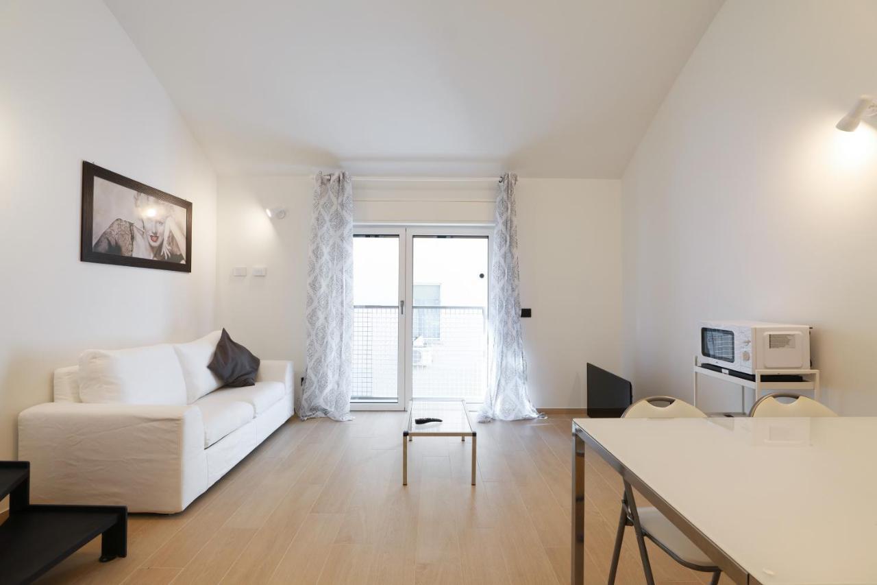 מילאנו Mila Apartments Cavalcabo מראה חיצוני תמונה